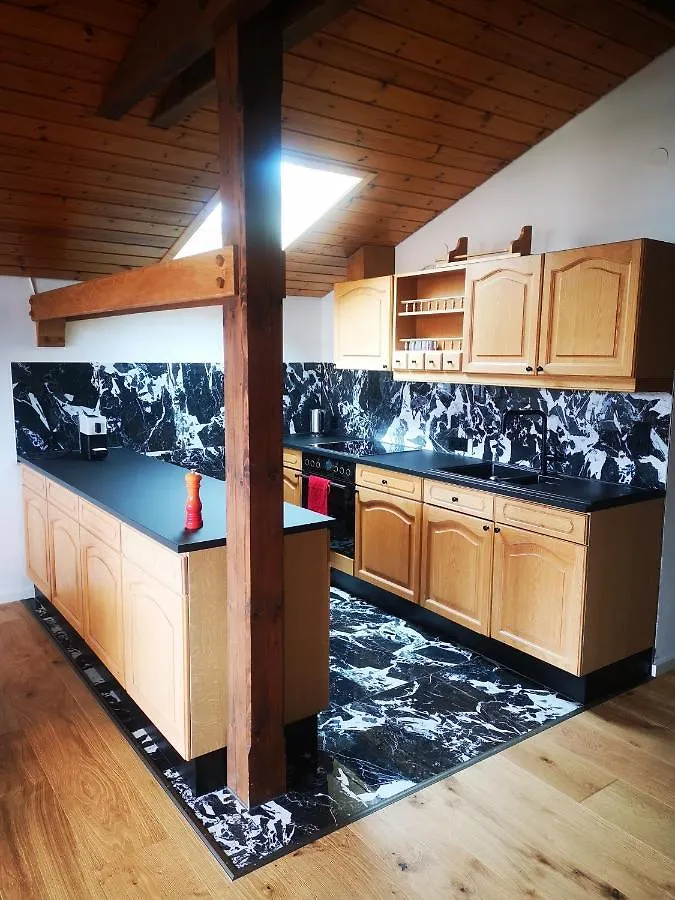 Chalet Chiemgau 90 Qm 3 Zimmer Balkon Ubersee