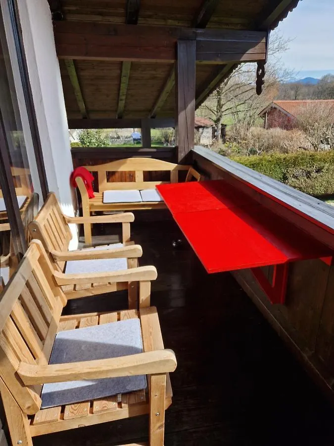 Chalet Chiemgau 90 Qm 3 Zimmer Balkon Ubersee Germany
