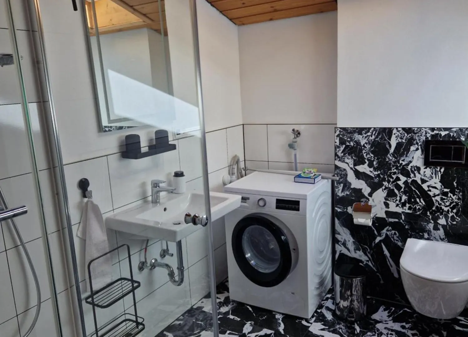 Chalet Chiemgau 90 Qm 3 Zimmer Balkon Ubersee Apartment